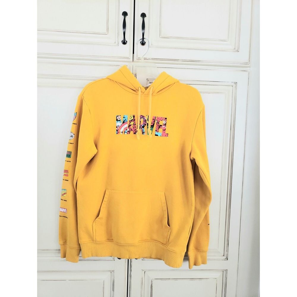 Marvel Comics Hooded‎ Sweatshirt Pullover Superheros Yellow Sz Xs Small